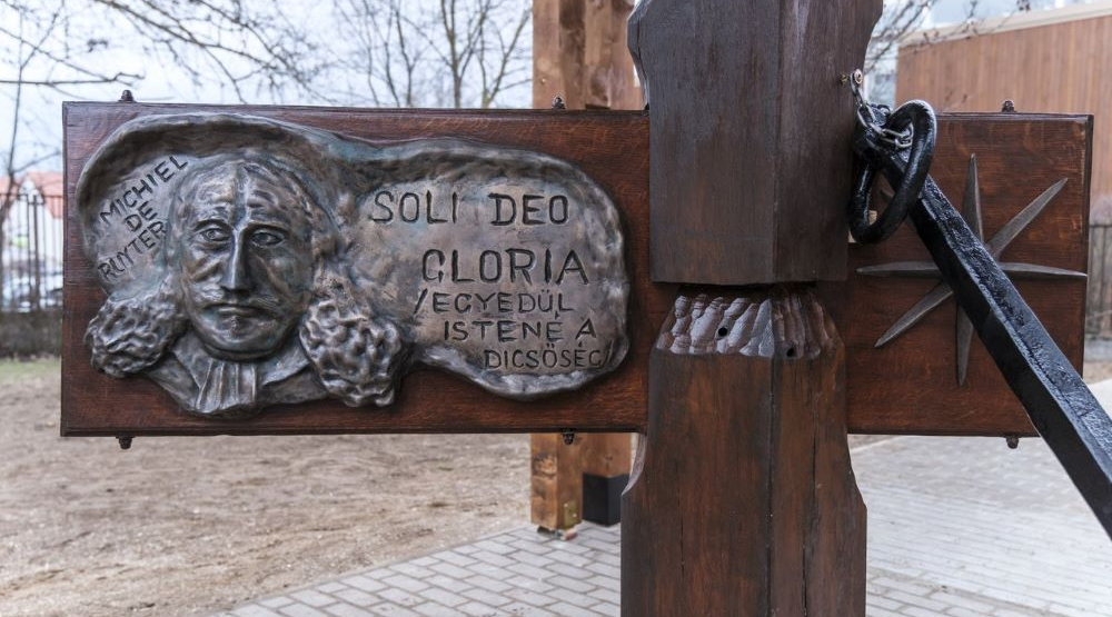 A gyászévtized tanúsága - újra áll az egykori Bolyai Katonai Műszaki Főiskola gályarab emlékműve