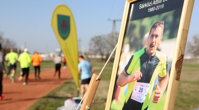 Közösen emlékeztek bajtársukra a Lahner György 2. Ellátóezred katonái és a futás iránt elkötelezett civilek Kaposváron