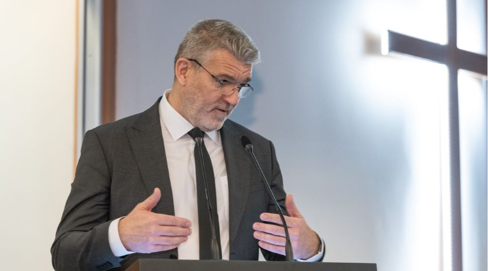 Beterjesztette jelentését a Református Zsinatnak a tábori püspök a 2025. évről